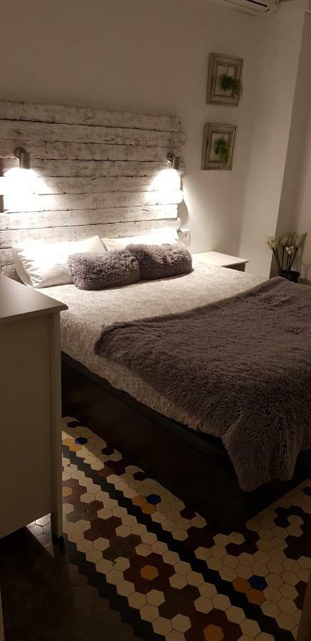 Domus Valencia Apartamentos Centro Frente A Torres De Serrano Εξωτερικό φωτογραφία