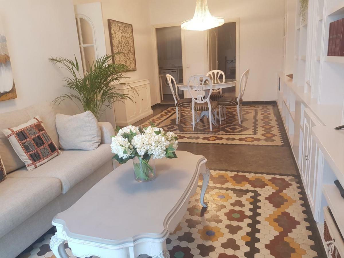 Domus Valencia Apartamentos Centro Frente A Torres De Serrano Εξωτερικό φωτογραφία